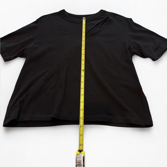 R+A Women’s Front Cutout Boxy T-Shirt Small Black - Picture 7 of 8